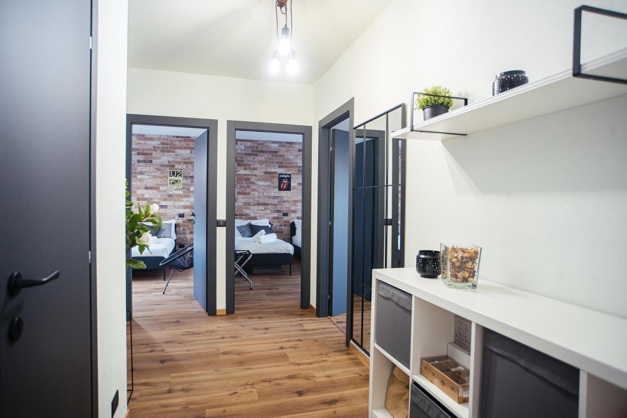The Brick 194, 7 Posti Letto, Parcheggio E Posto Bici Apartment อูดิเน ภายนอก รูปภาพ