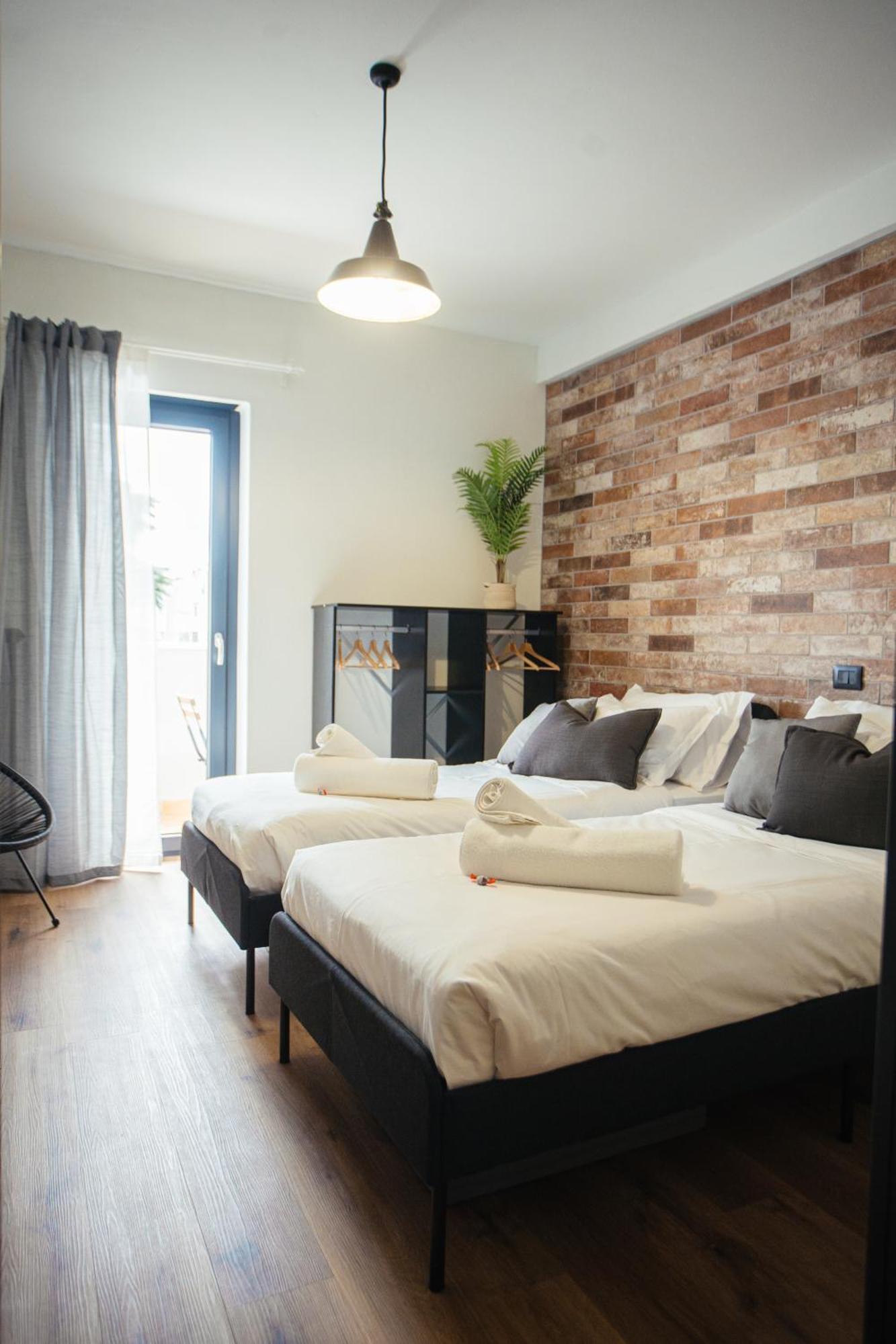 The Brick 194, 7 Posti Letto, Parcheggio E Posto Bici Apartment อูดิเน ภายนอก รูปภาพ
