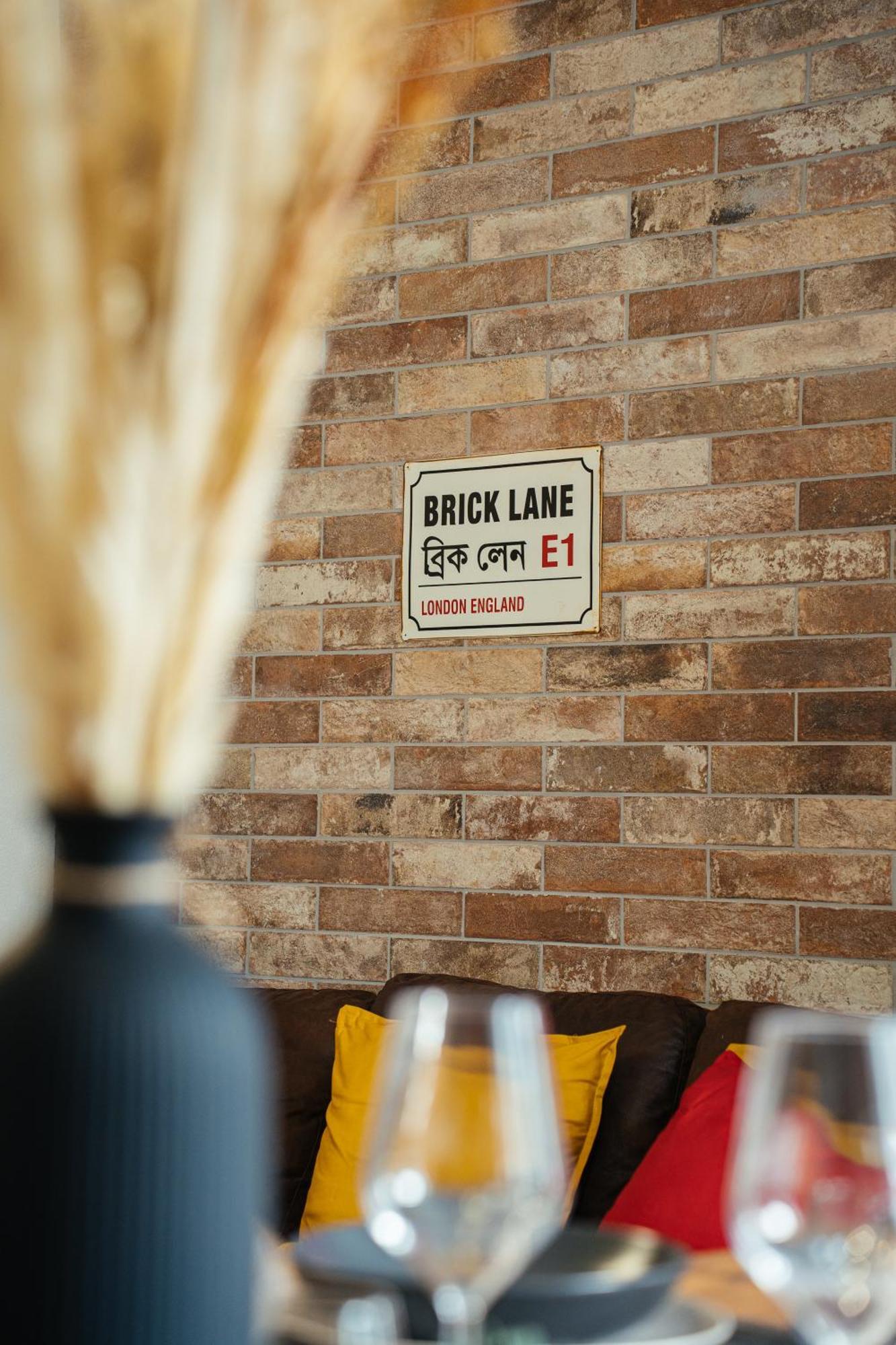 The Brick 194, 7 Posti Letto, Parcheggio E Posto Bici Apartment อูดิเน ภายนอก รูปภาพ